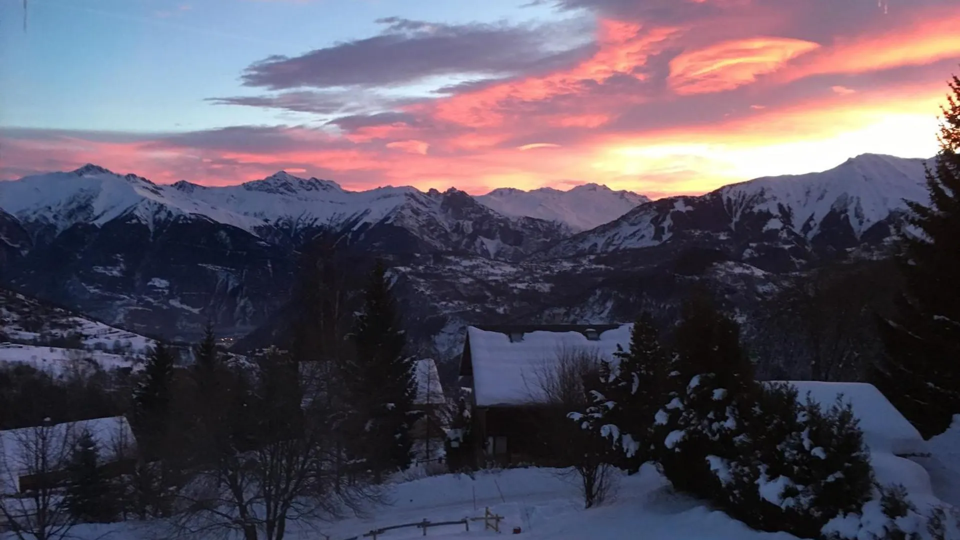 Chalet Cosy 4* A 100M Des Pistes, Avec Sauna, Wifi Et Parking Prive - Fr-1-267-269 Villarembert France